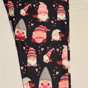 Valentines XOXO Gnome Leggings